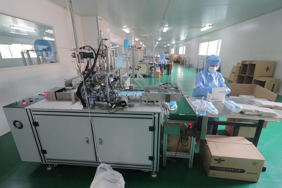 Xinyang Yihe Non-Woven Co., Ltd. linia produkcyjna producenta